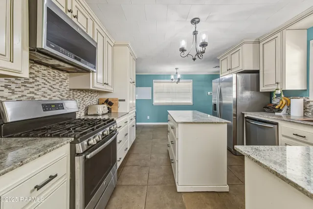 $250,000 | 1122 Dugas Road, Lafayette, LA 70507