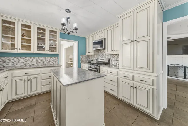 $250,000 | 1122 Dugas Road, Lafayette, LA 70507