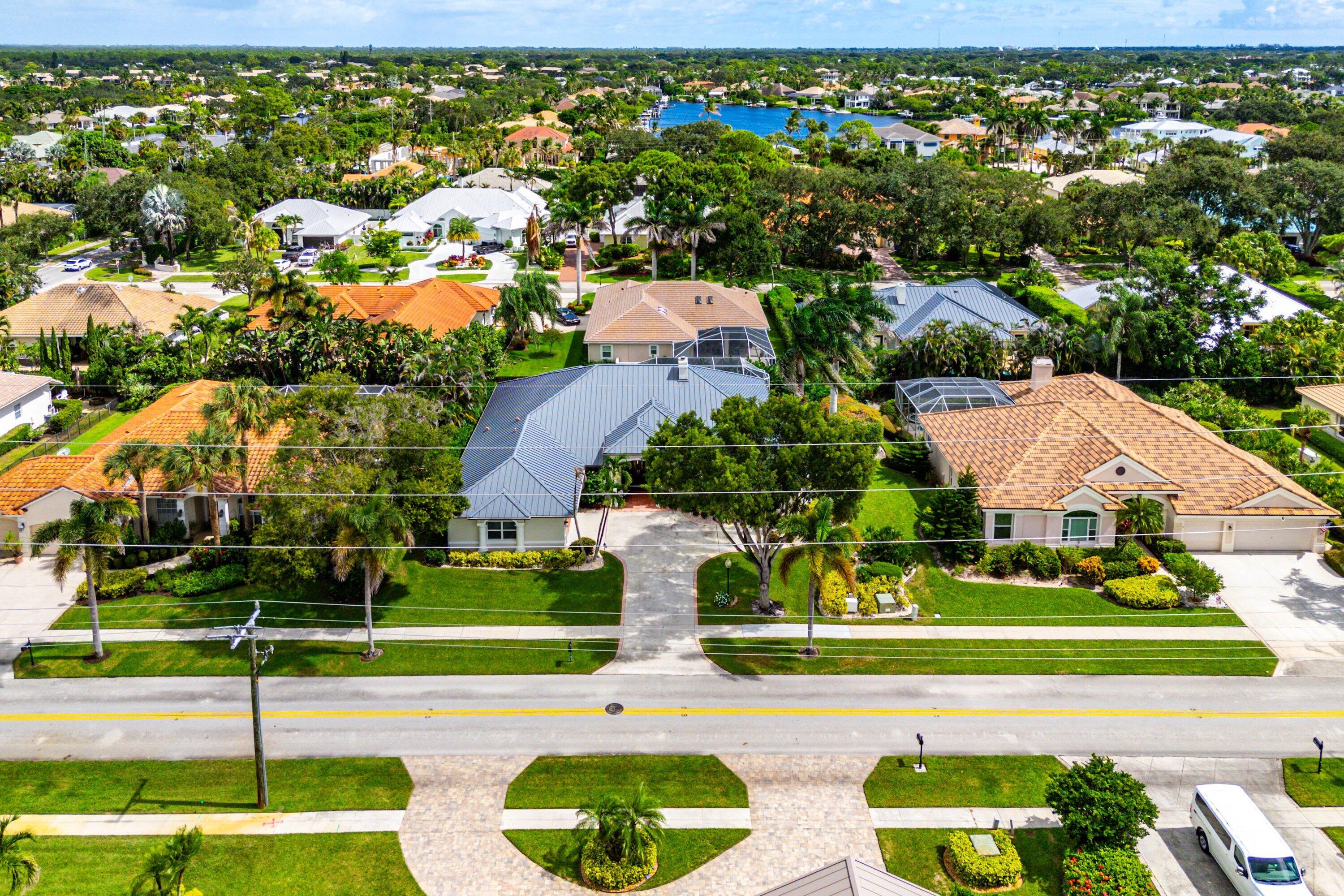 19047 Southeast Loxahatchee River Road Jupiter, FL 33458 - Photo 44 of 53 045-19047SoutheastLoxahatcheeRiverRoad-J
