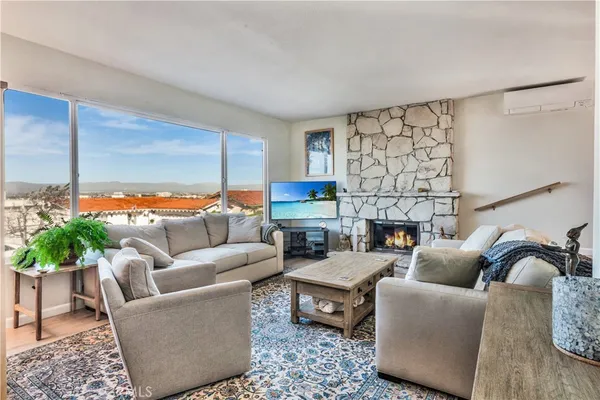 $2,199,000 | 444 VÃa El Chico, Redondo Beach, CA 90277