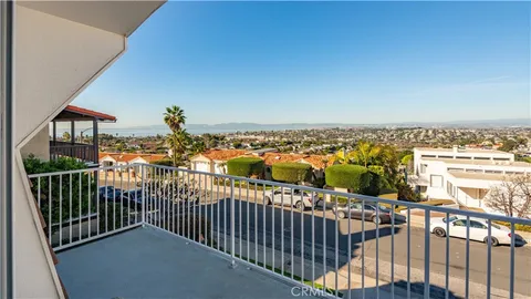$2,199,000 | 444 Vía El Chico, Redondo Beach, CA 90277