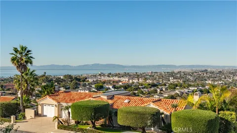 $2,199,000 | 444 Vía El Chico, Redondo Beach, CA 90277