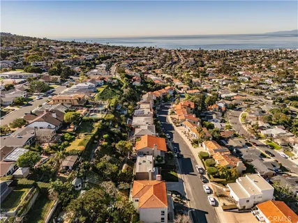 $2,199,000 | 444 Vía El Chico, Redondo Beach, CA 90277