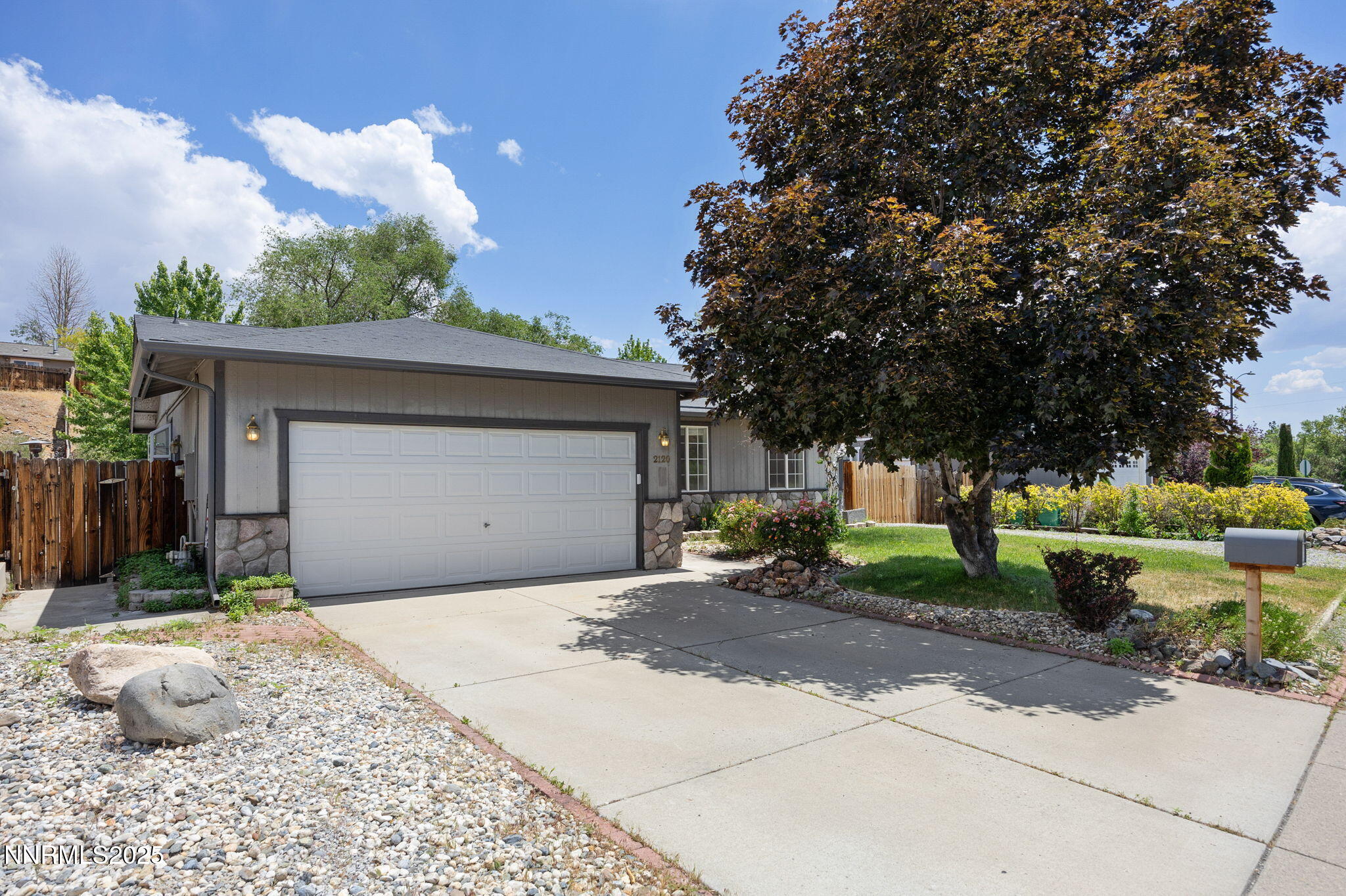 43-web-or-mls-2120 Keystone-30