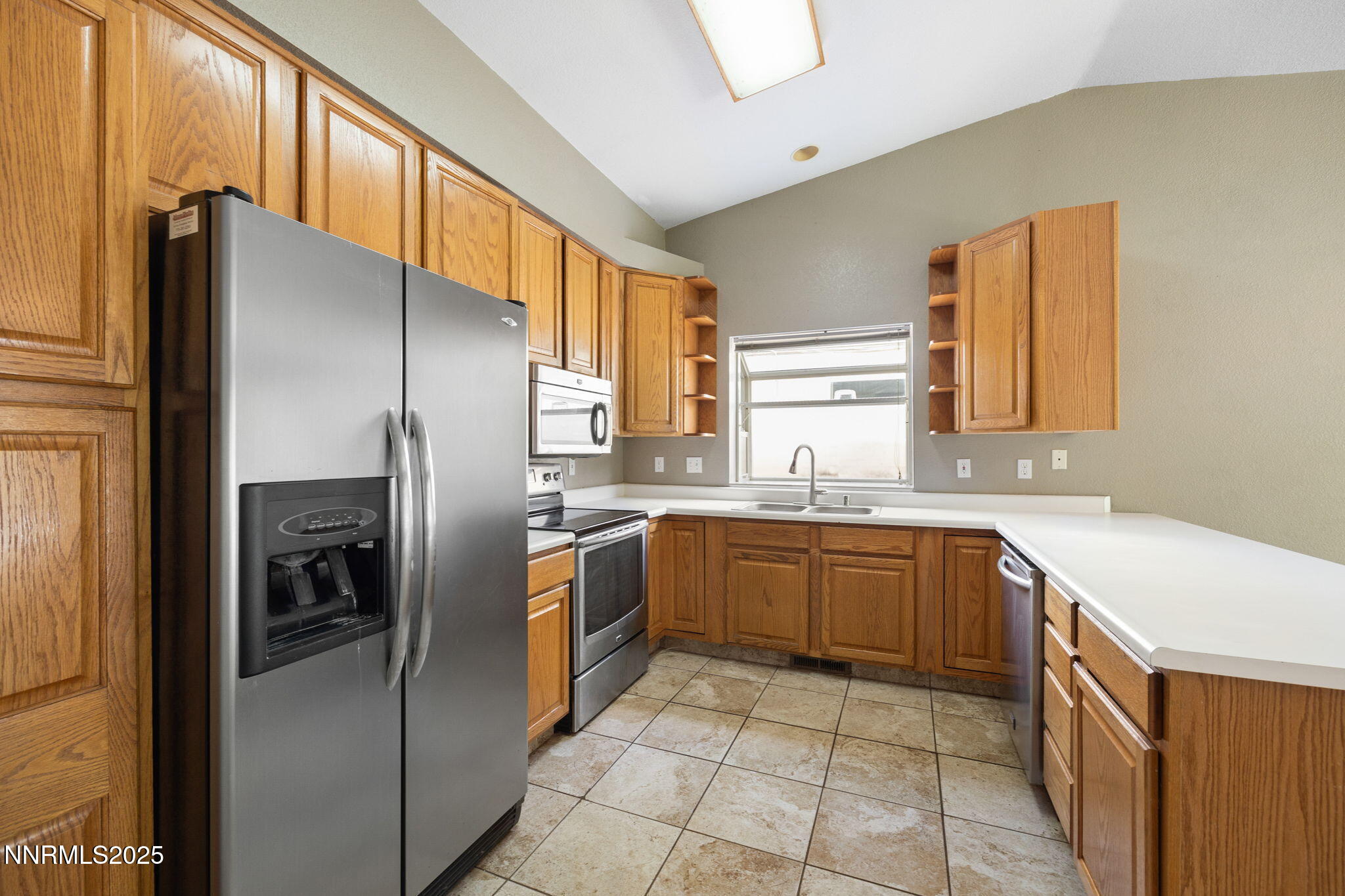 2120 Keystone Avenue Reno, NV 89503 - Photo 15 of 35 21-web-or-mls-2120 Keystone-8