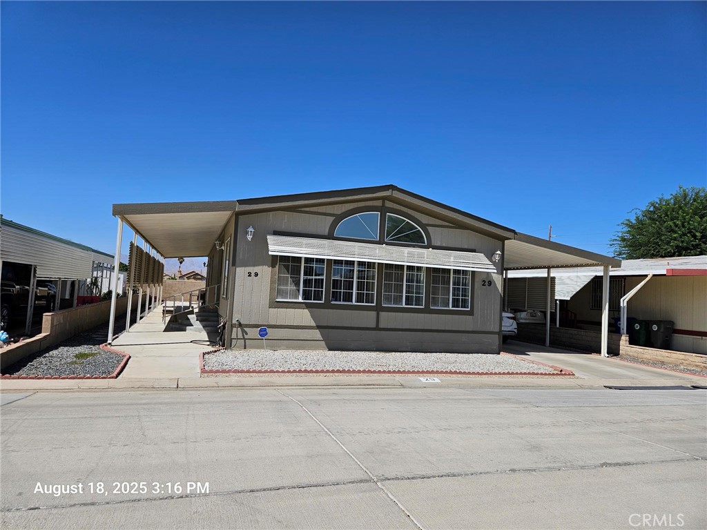 a view of house with a outdoor space