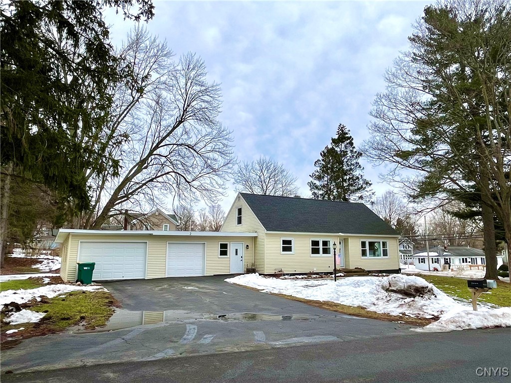 2 Battery Lysander, NY 13027 - Photo 2 of 38 You will Love this 3 BR 1.5 Bath Home on 1/2 acre!
