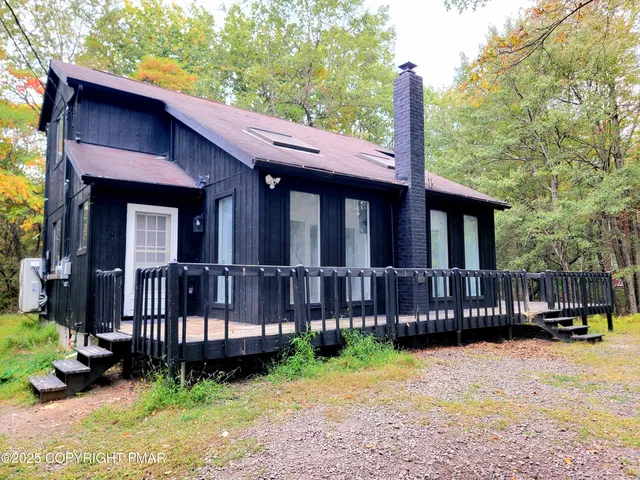 $1,800 | 121 Overland Drive, Long Pond, PA 18334