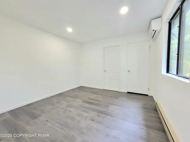 $1,800 | 121 Overland Drive, Long Pond, PA 18334