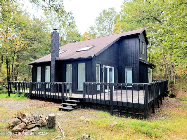 $1,800 | 121 Overland Drive, Long Pond, PA 18334