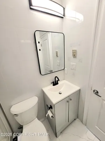 $1,800 | 121 Overland Drive, Long Pond, PA 18334