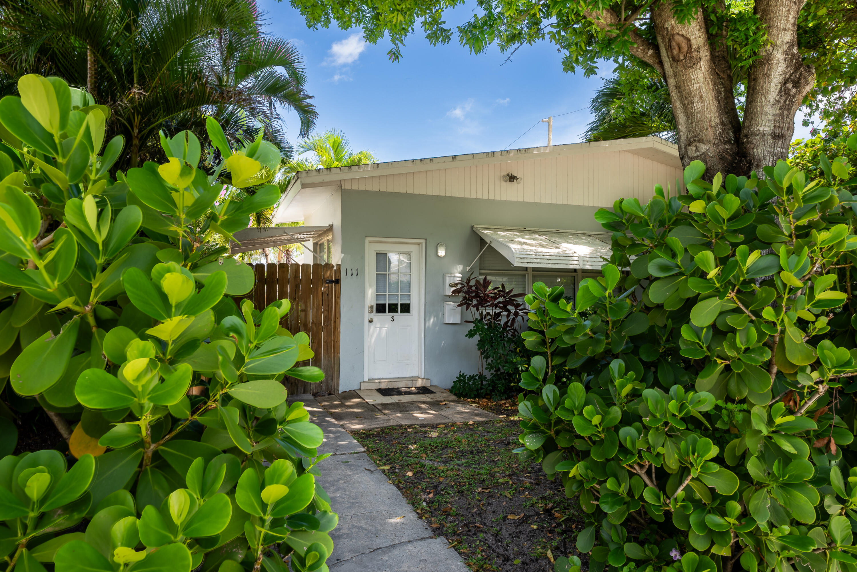 111 Southwest 4th Street Delray Beach, FL 33444 - Photo 8 of 21 DSC06545-HDR-2