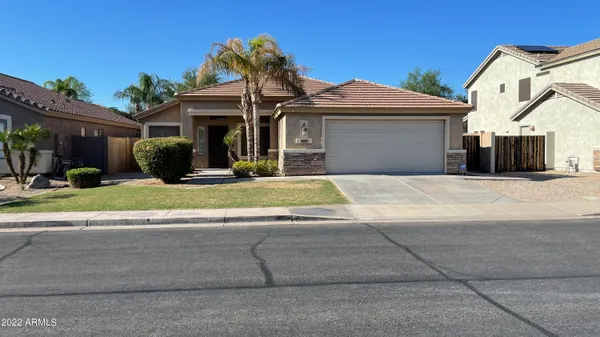 $2,550 | 324 West Oriole Way, Chandler, AZ 85286