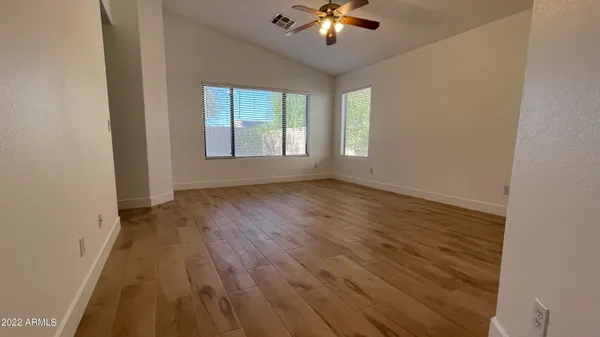 $2,550 | 324 West Oriole Way, Chandler, AZ 85286