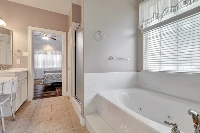 $475,000 | 9822 El Chaco Drive, Baytown, TX 77521