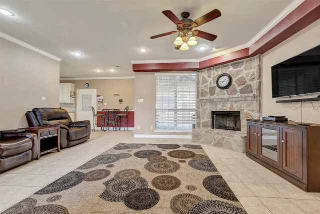 $475,000 | 9822 El Chaco Drive, Baytown, TX 77521