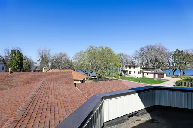 $380,000 | 929 East Elm Avenue, Waseca, MN 56093