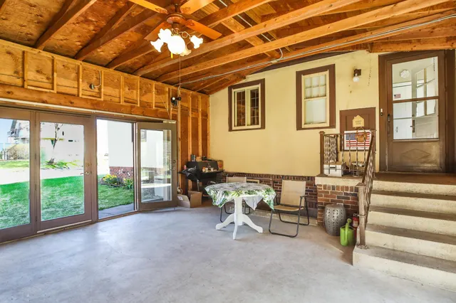 $380,000 | 929 East Elm Avenue, Waseca, MN 56093