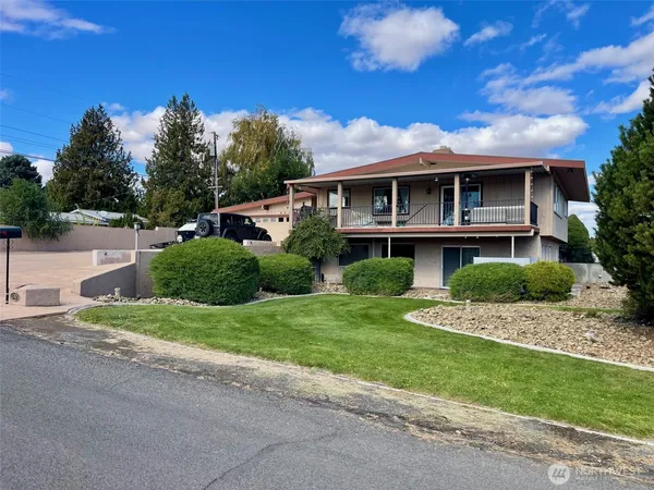 $525,000 | 840 Braeburn Place Northwest, Soap Lake, WA 98851