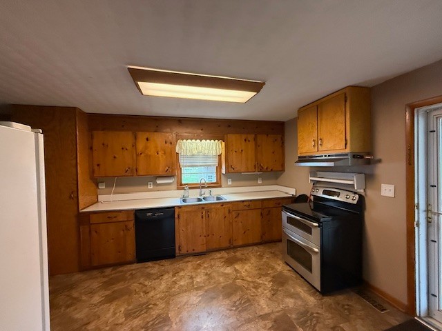 14 Jeans Road Fayetteville, TN 37334 - Photo 4 of 19 a kitchen with stainless steel appliances granite countertop a stove sink and cabinets