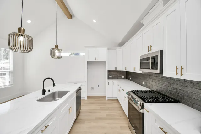 a view of an entryway