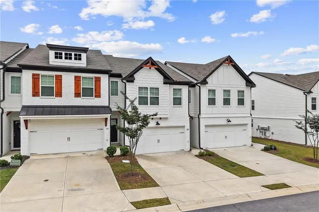 $1,900 | 98 Auburn Valley Way, Auburn, GA 30011