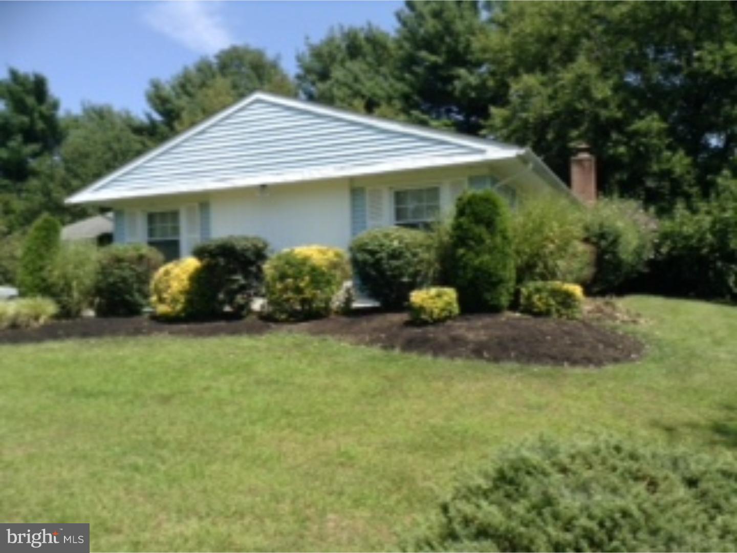 57 Triangle Lane Willingboro, NJ 08046 - Photo 2 of 24