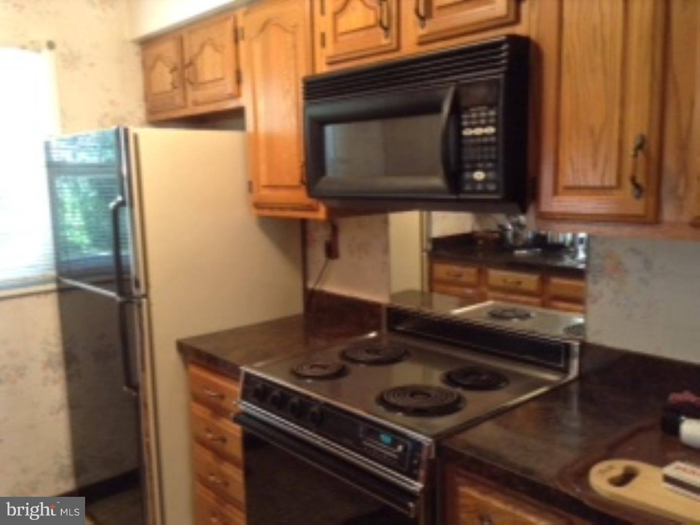 57 Triangle Lane Willingboro, NJ 08046 - Photo 5 of 24