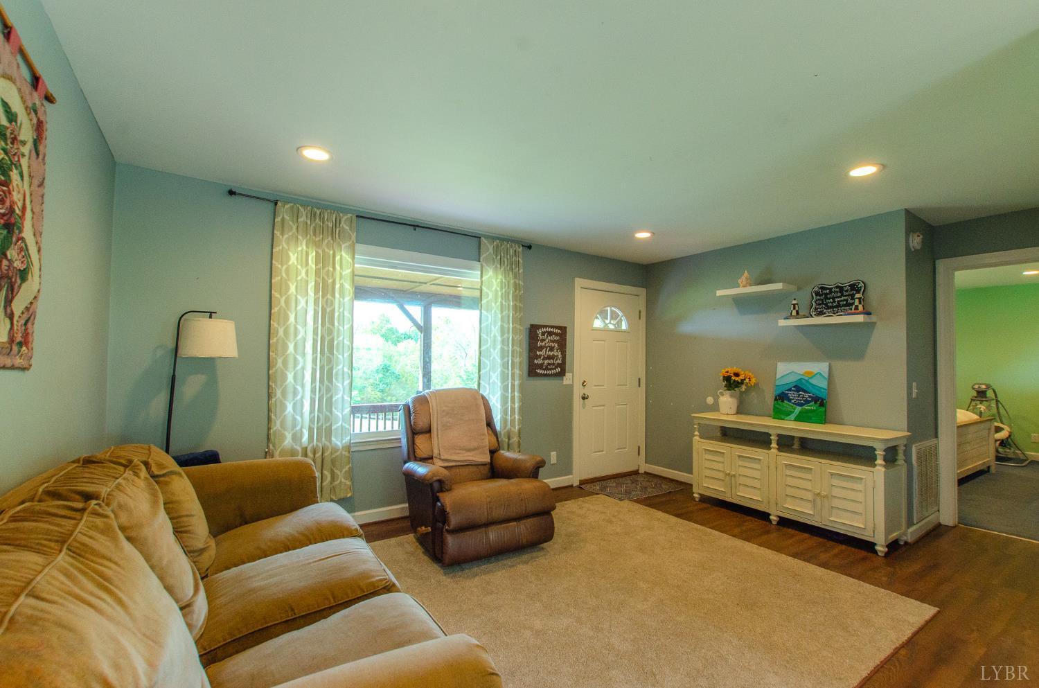 1170 Peerman School Road Altavista, VA 24517 - Photo 10 of 43 Gallery Image 10