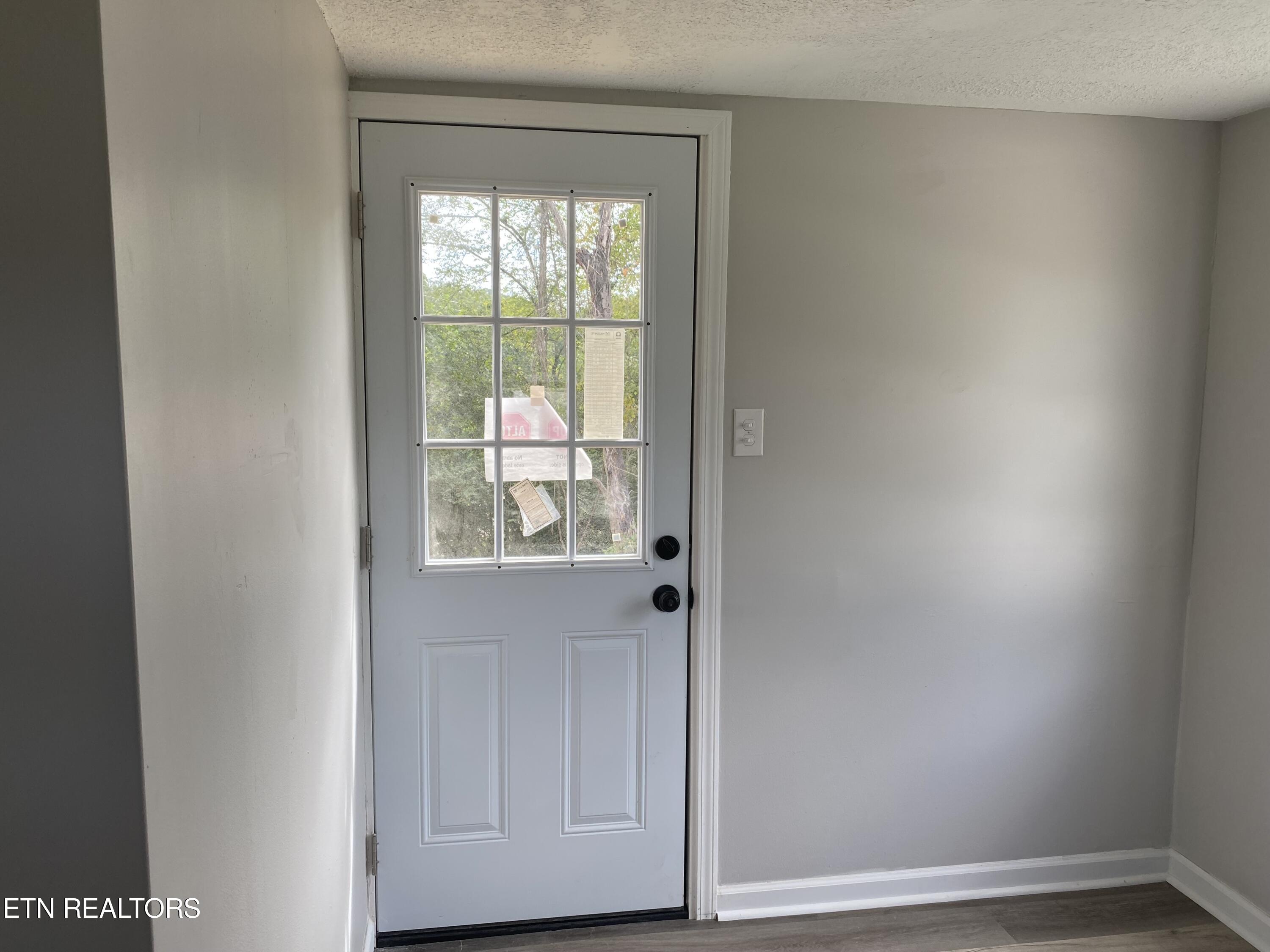 162 Hannah Road Harriman, TN 37748 - Photo 6 of 18 HANNAH BACK DOOR