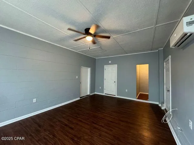 $1,000 | 5117 Douglas Street, Unit B, Panama City, FL 32404