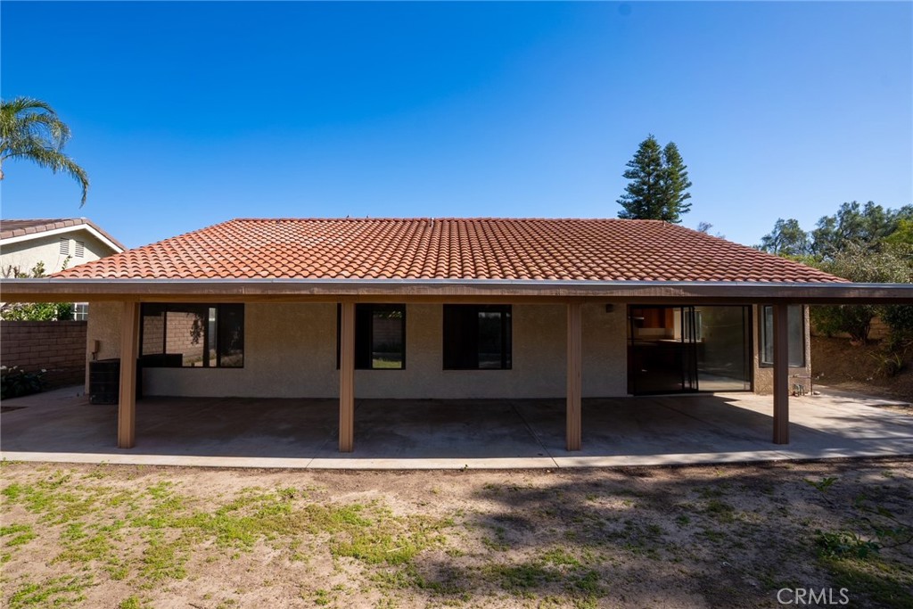 2607 Rochelle Place Simi Valley, CA 93063 - Photo 16 of 17 Backyard