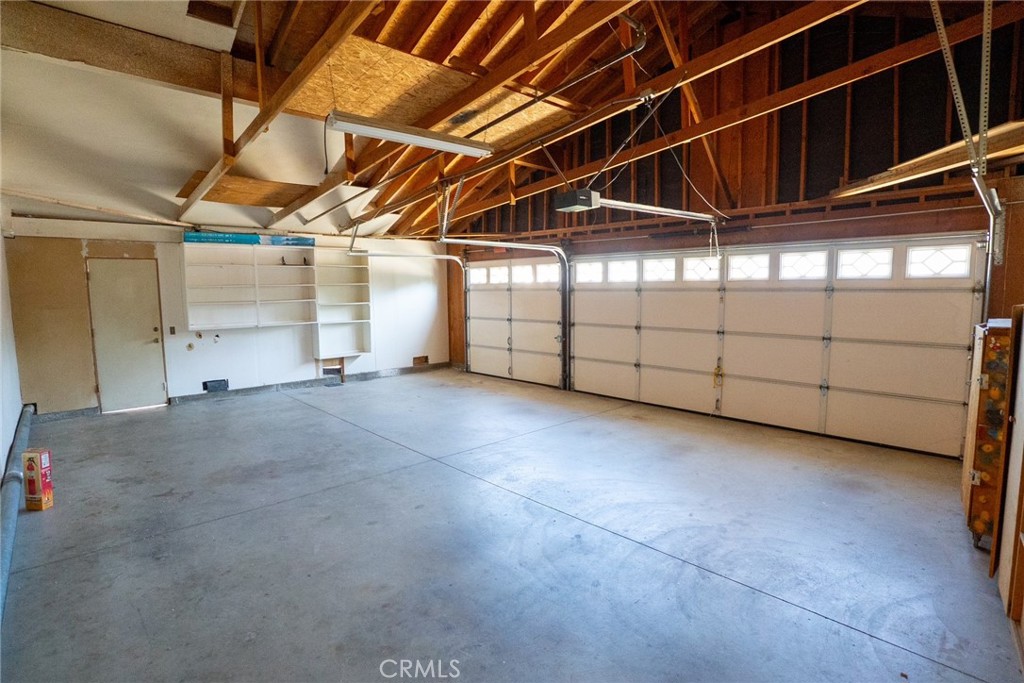 2607 Rochelle Place Simi Valley, CA 93063 - Photo 17 of 17 3 car garage