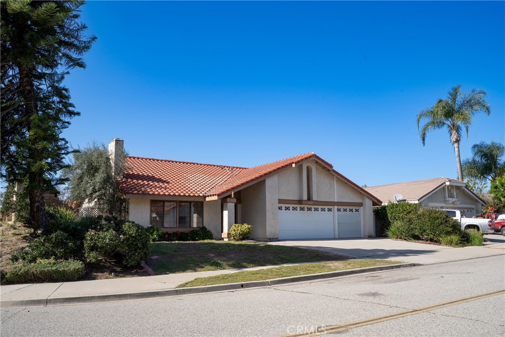 2607 Rochelle Place Simi Valley, CA 93063 - Photo 2 of 17