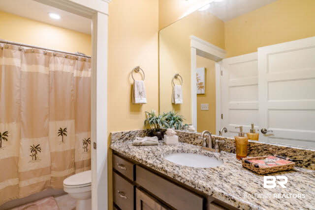 8843 Rosedown Lane Daphne, AL 36526 - Photo 13 of 25 Hall bathroom beside 4th bedroom