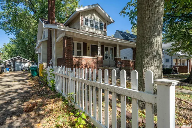 $149,900 | 2115 West Kellogg Avenue, West Peoria, IL 61604