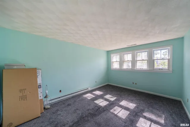 $149,900 | 2115 West Kellogg Avenue, West Peoria, IL 61604