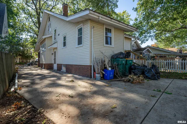 $149,900 | 2115 West Kellogg Avenue, West Peoria, IL 61604