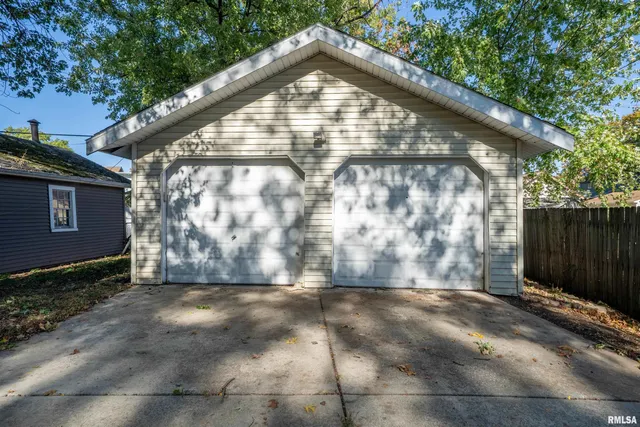 $149,900 | 2115 West Kellogg Avenue, West Peoria, IL 61604
