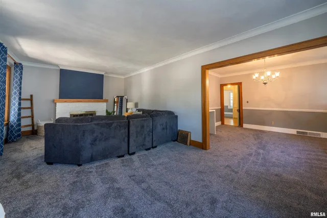 $149,900 | 2115 West Kellogg Avenue, West Peoria, IL 61604