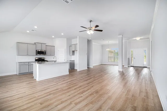 $346,400 | 1 Keystone Court, Angleton, TX 77515