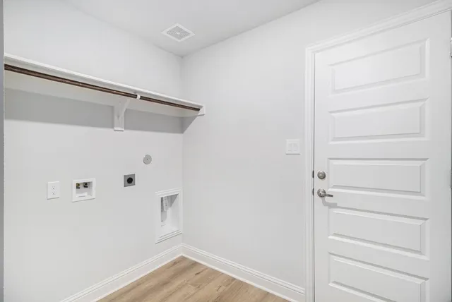 $346,400 | 1 Keystone Court, Angleton, TX 77515