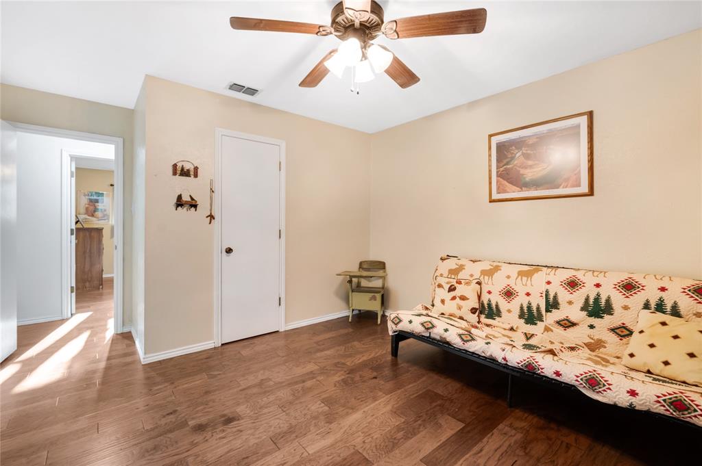 840 South Ridgeway Drive Cleburne, TX 76033 - Photo 21 of 25