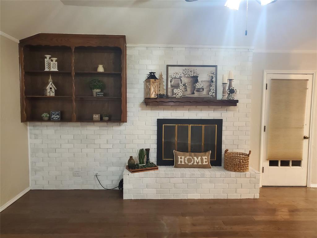 840 South Ridgeway Drive Cleburne, TX 76033 - Photo 6 of 25