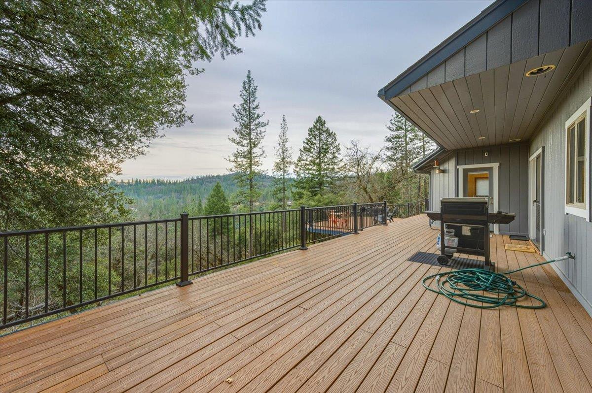 14752 Little Greenhorn Road Grass Valley, CA 95945 - Photo 24 of 35 a view of balcony deck and patio