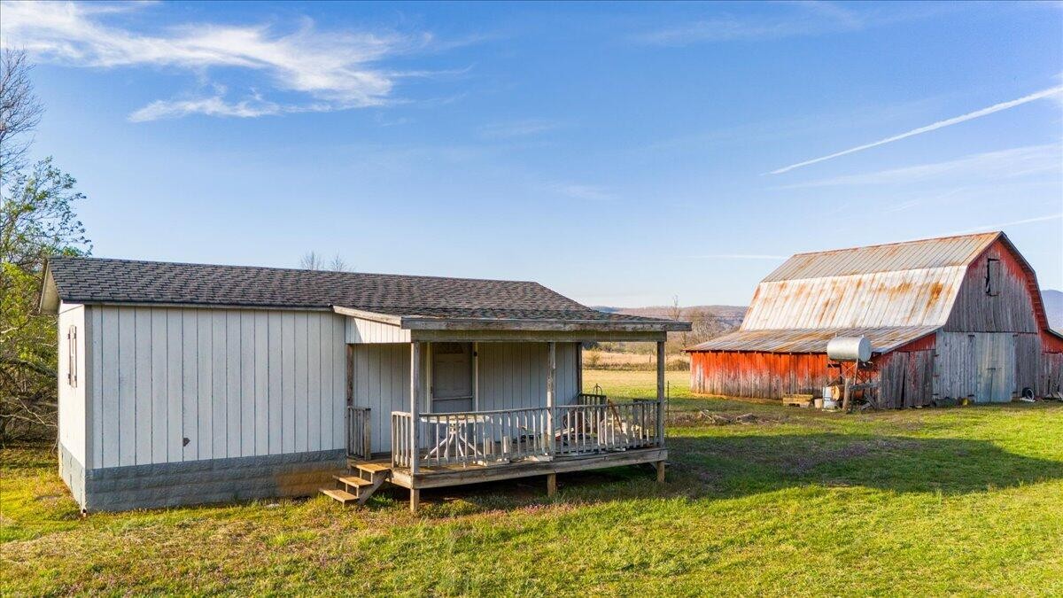 11414 Upper East Valley Road Pikeville, TN 37367 - Photo 11 of 23
