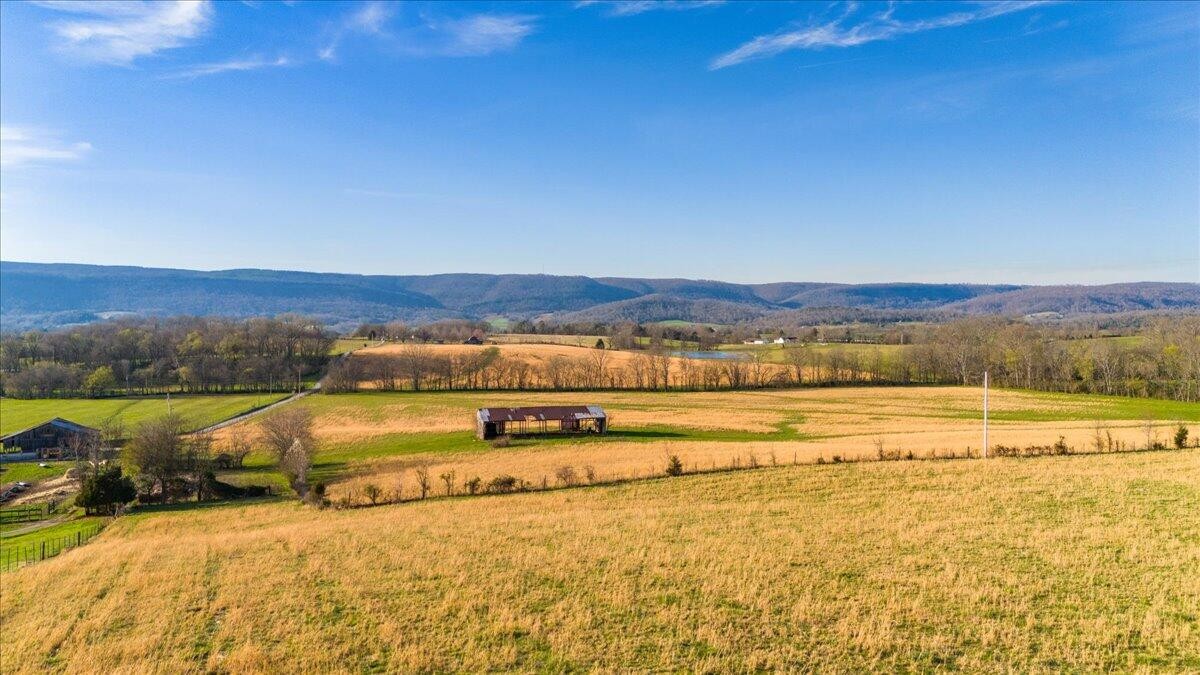 11414 Upper East Valley Road Pikeville, TN 37367 - Photo 14 of 23