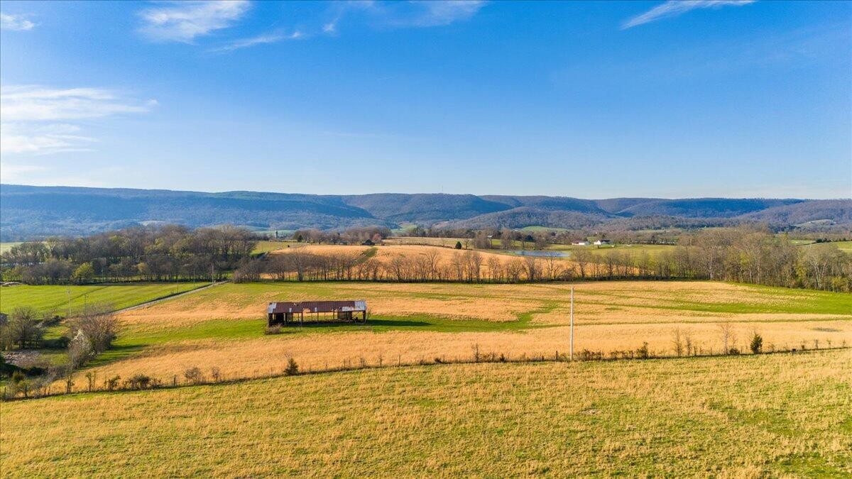 11414 Upper East Valley Road Pikeville, TN 37367 - Photo 15 of 23