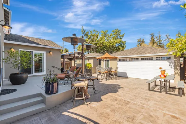 a living room filled with furniture
