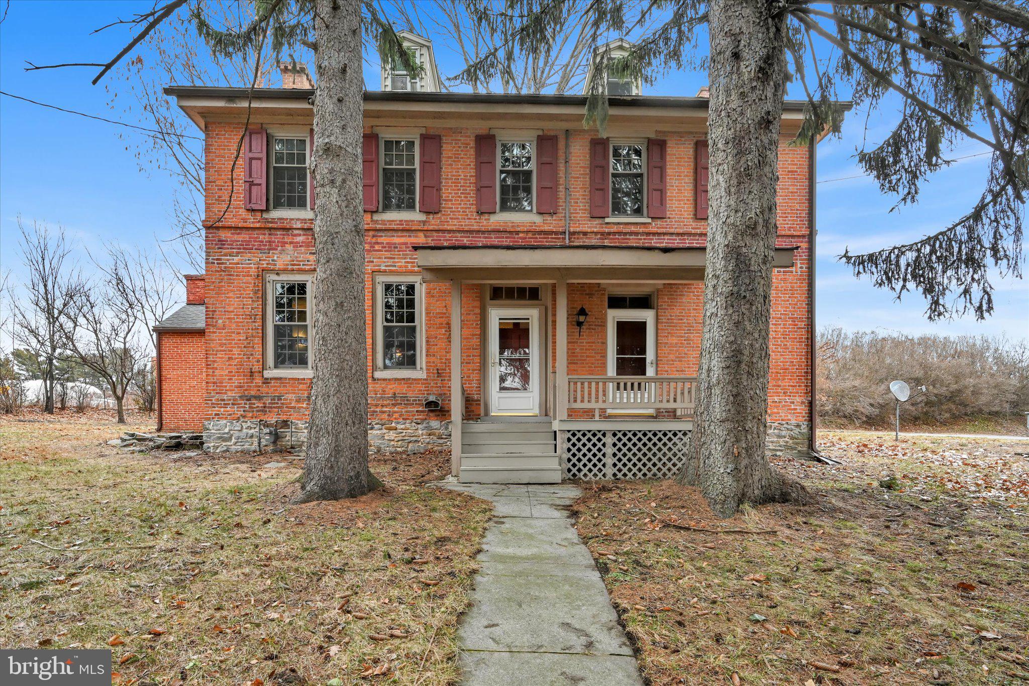 441 South Front Street Columbia, PA 17512 - Photo 2 of 48